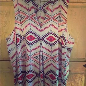 Loved the lines of  tank.. . Size 3x attic femme